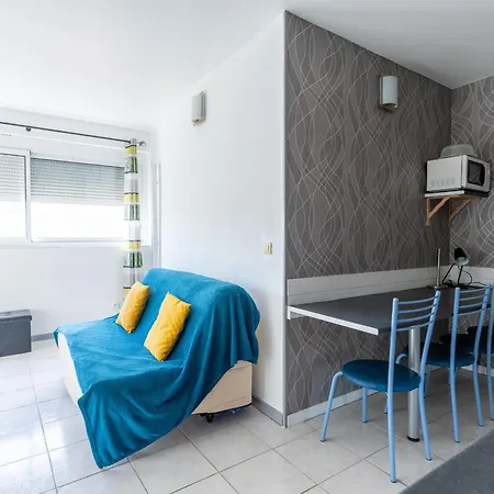 Apartment Au Coeur De Pour 4 Personnes, A Proximite Des Commerces Et Plages - Fr-1-50-142 *