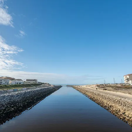 Apartment Au Coeur De Pour 4 Personnes, A Proximite Des Commerces Et Plages - Fr-1-50-142